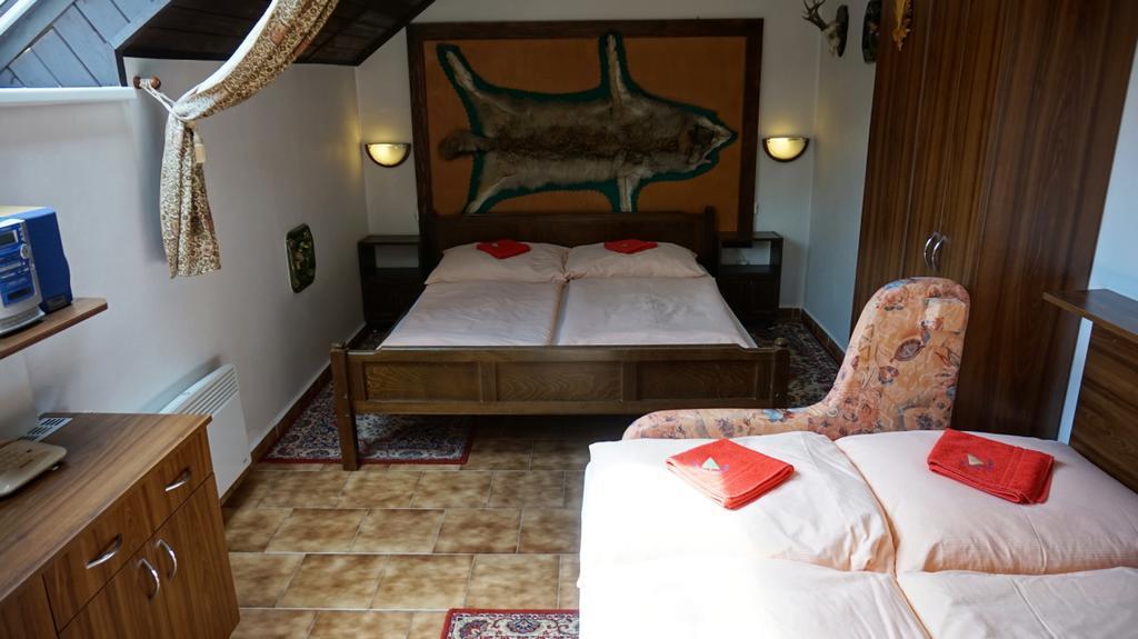 Pension Karolina Trnava ภายนอก รูปภาพ