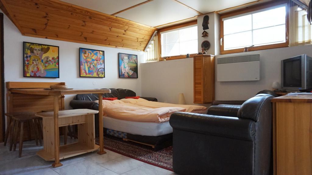 Pension Karolina Trnava ภายนอก รูปภาพ